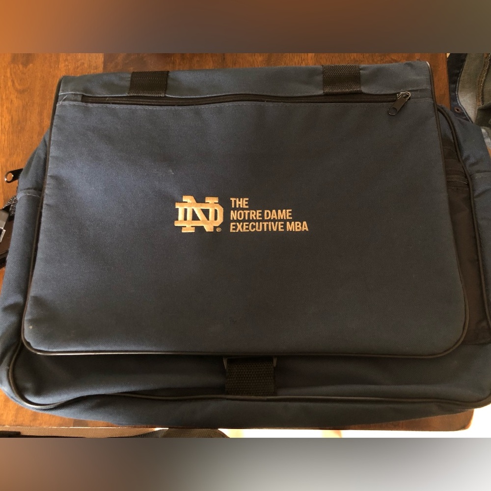 University of Notre Dame Mendoza Business Executive MBA Laptop Bag Briefcase